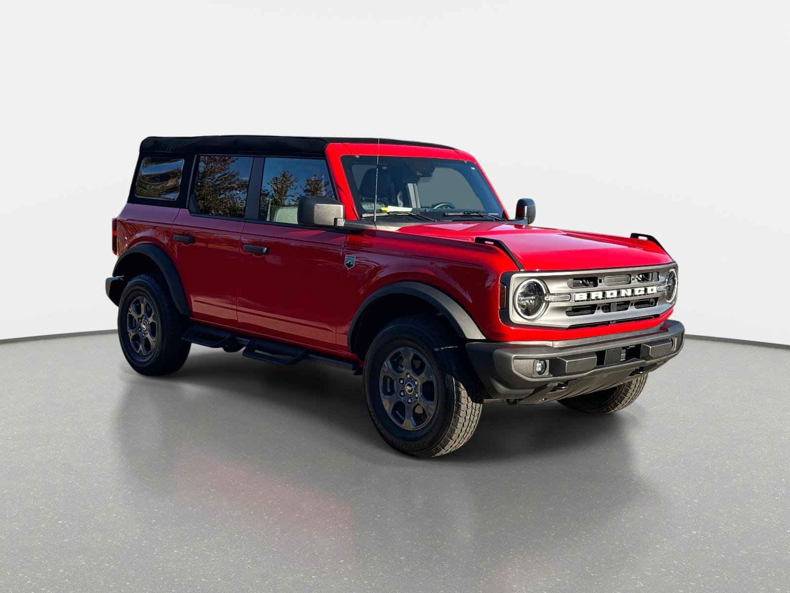 Used 2024 Ford Bronco Big Bend image 3