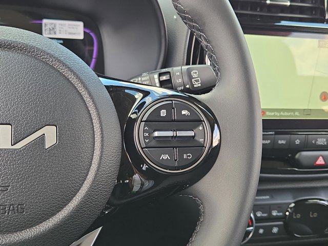Used 2025 Kia Soul EX image 24