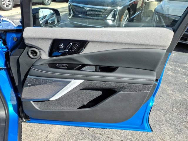 New 2026 Cadillac Optiq Luxury 2 RWD image 24