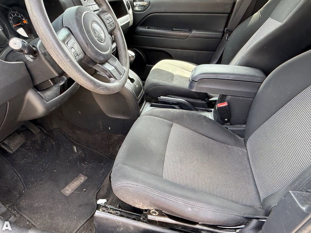 Used 2014 Jeep Compass Sport w/ Power Value Group FWD image 7