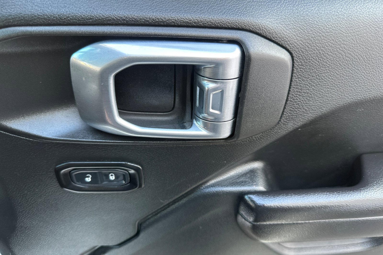 Used 2021 Jeep Wrangler Rubicon image 21