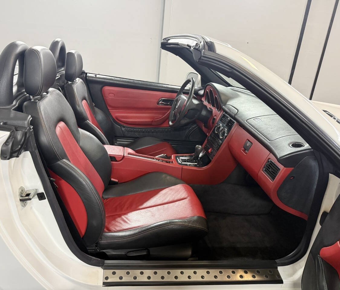Used 1998 Mercedes-Benz SLK 230 image 10