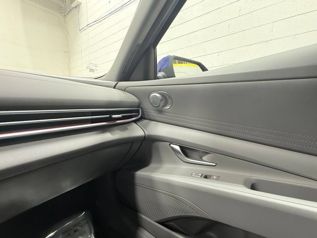 Used 2024 Hyundai Elantra SEL FWD image 20