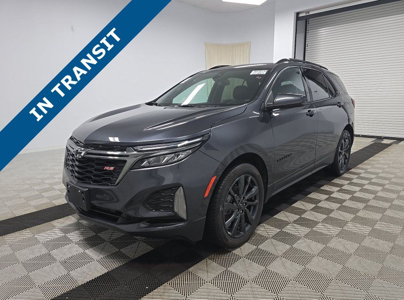 Used 2023 Chevrolet Equinox RS FWD image 3