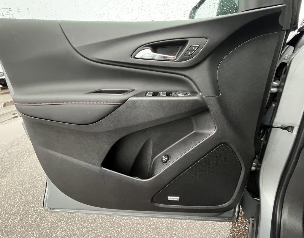 Certified 2023 Chevrolet Equinox RS w/ RS Leather Package image 10