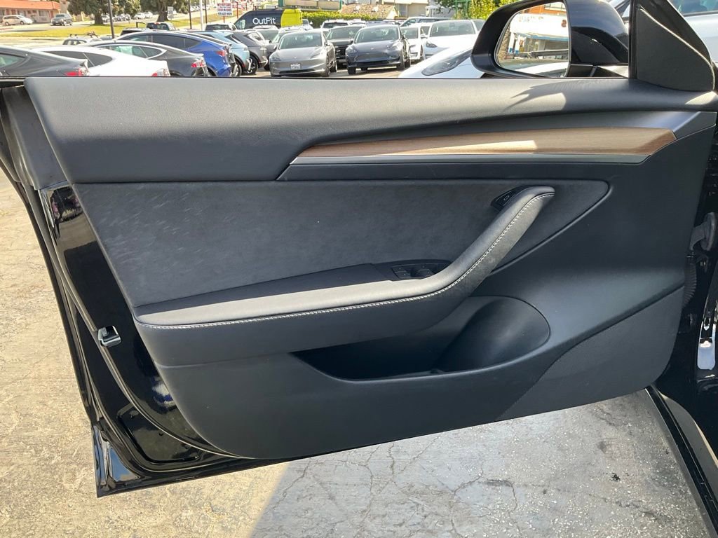 Used 2023 Tesla Model 3 Standard Range RWD image 23