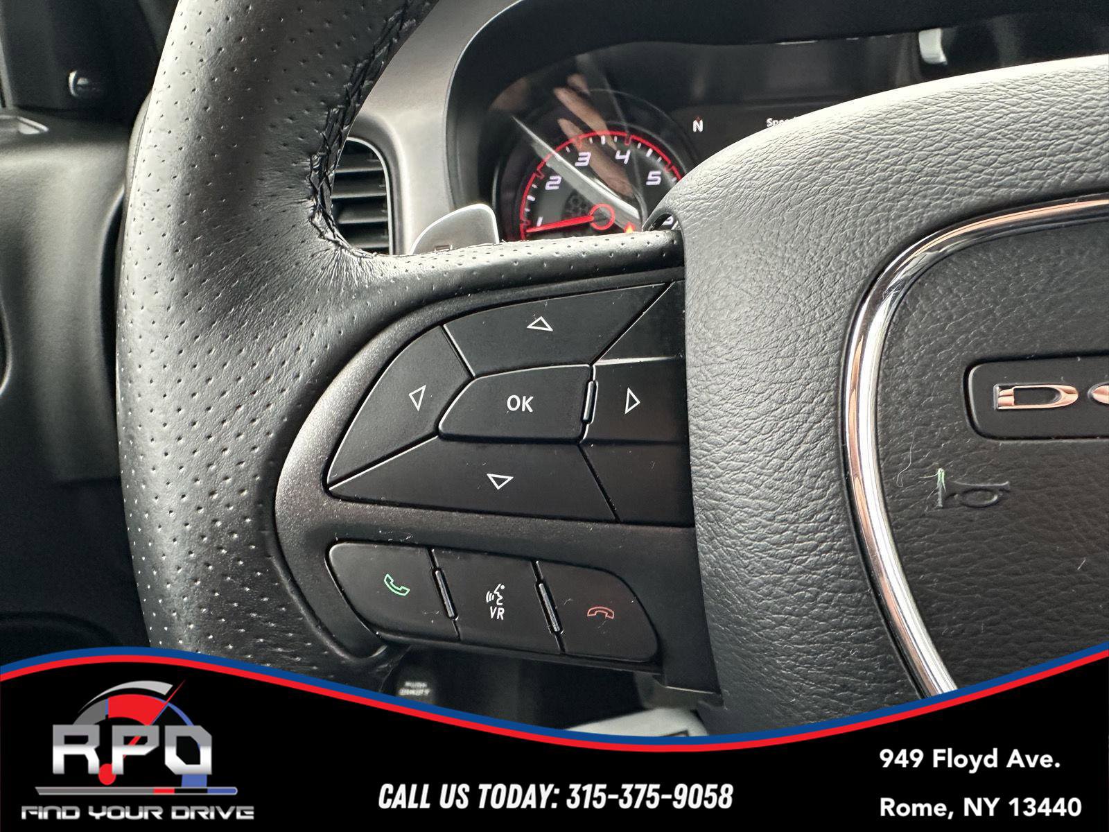 Used 2019 Dodge Charger SXT w/ Plus Group image 17