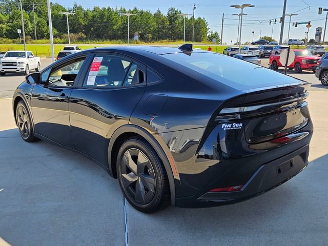 New 2026 Toyota Prius Plug-In Hybrid image 10