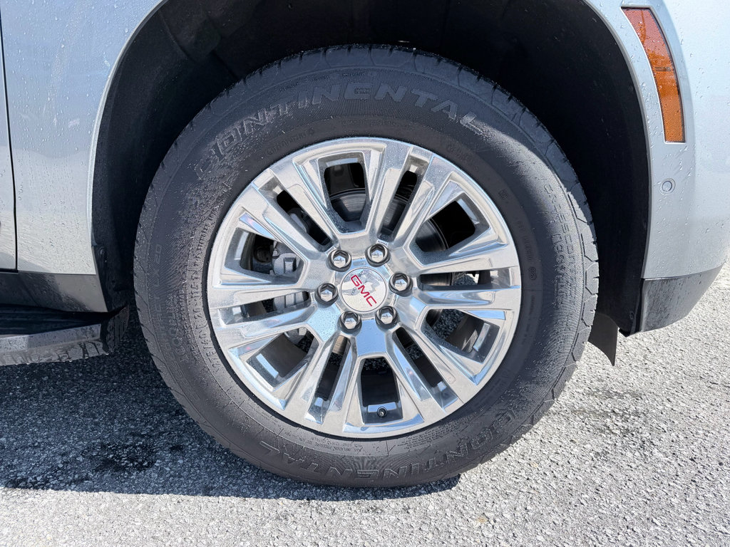 Used 2025 GMC Yukon XL Denali RWD image 40