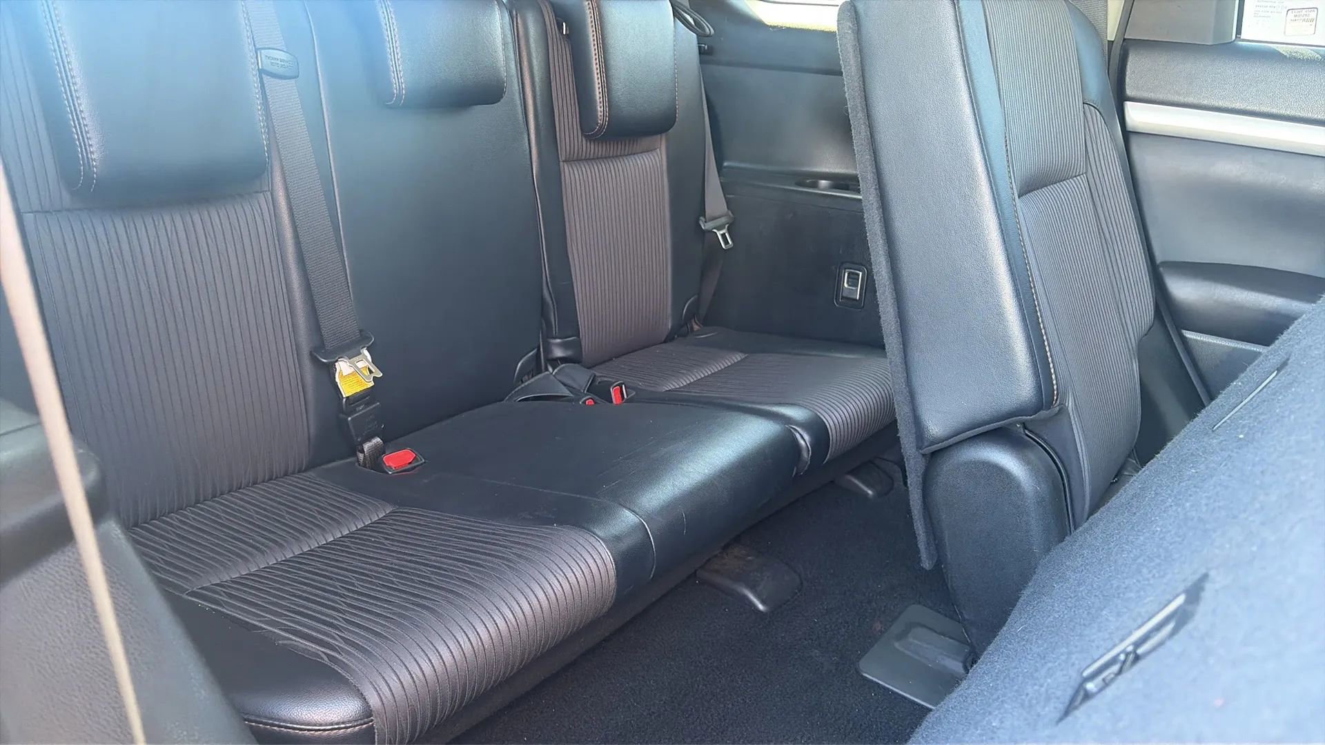 Used 2017 Toyota Highlander Plus image 36