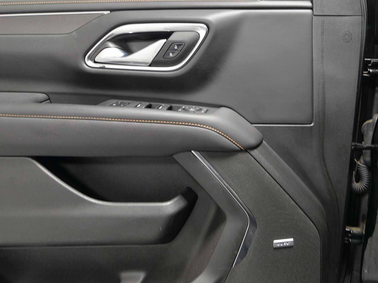 Used 2022 GMC Yukon AT4 image 7