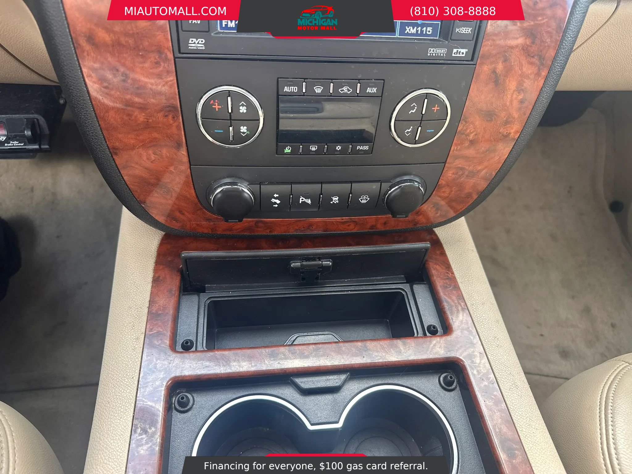 Used 2008 Chevrolet Suburban LTZ w/ LTZ Preferred Equipment Group AWD/4WD image 15