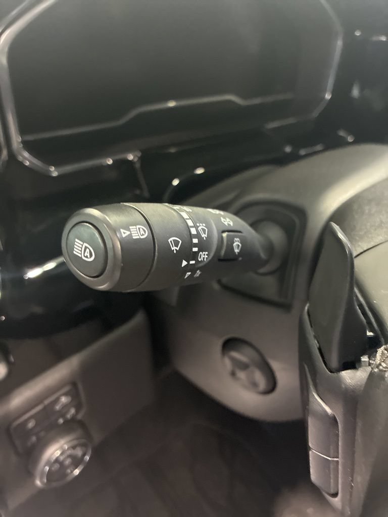 Used 2023 Chevrolet Silverado 1500 ZR2 w/ Technology Package AWD/4WD image 21