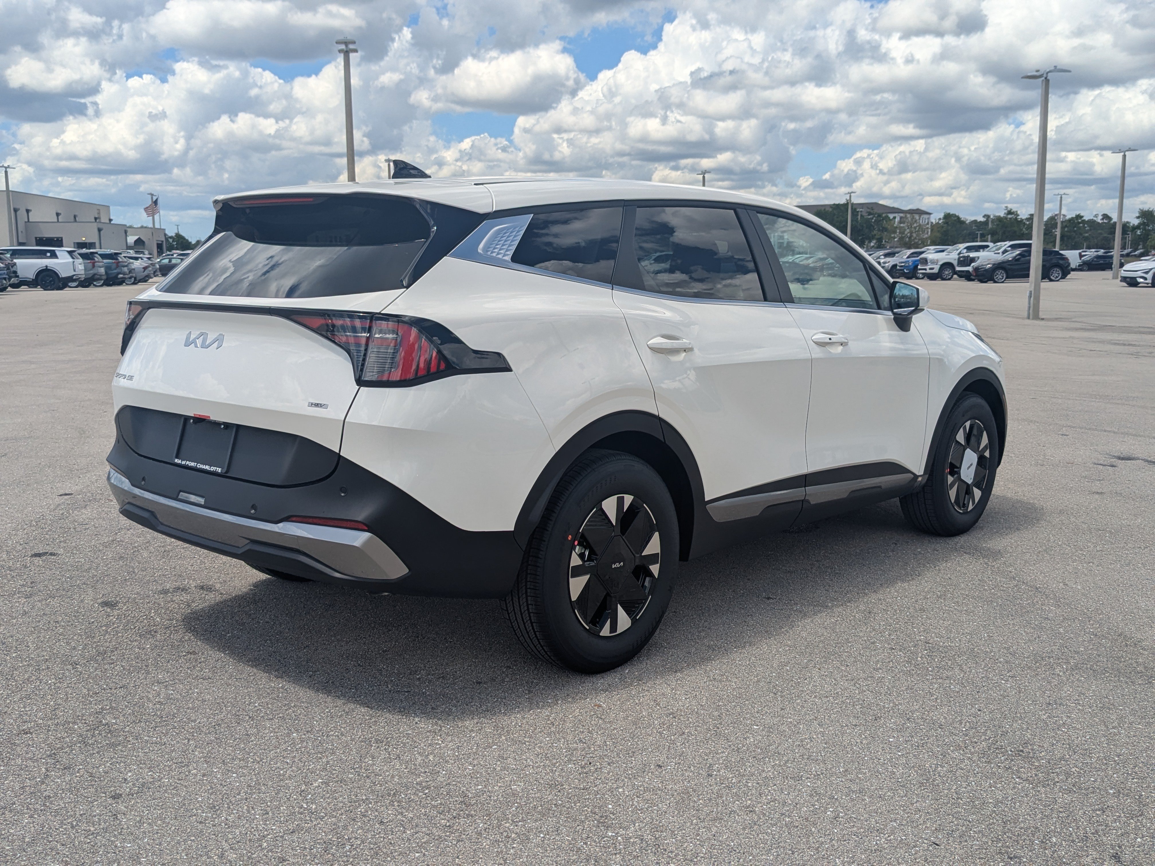 New 2026 Kia Sportage LX FWD image 5