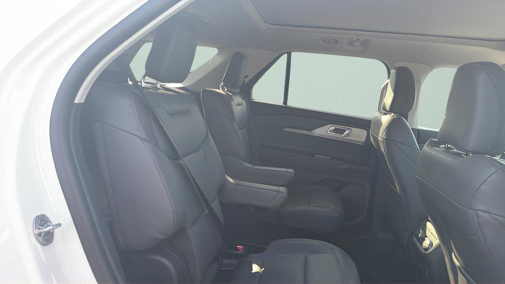 New 2026 Ford Explorer Active w/ Active Comfort Package image 27