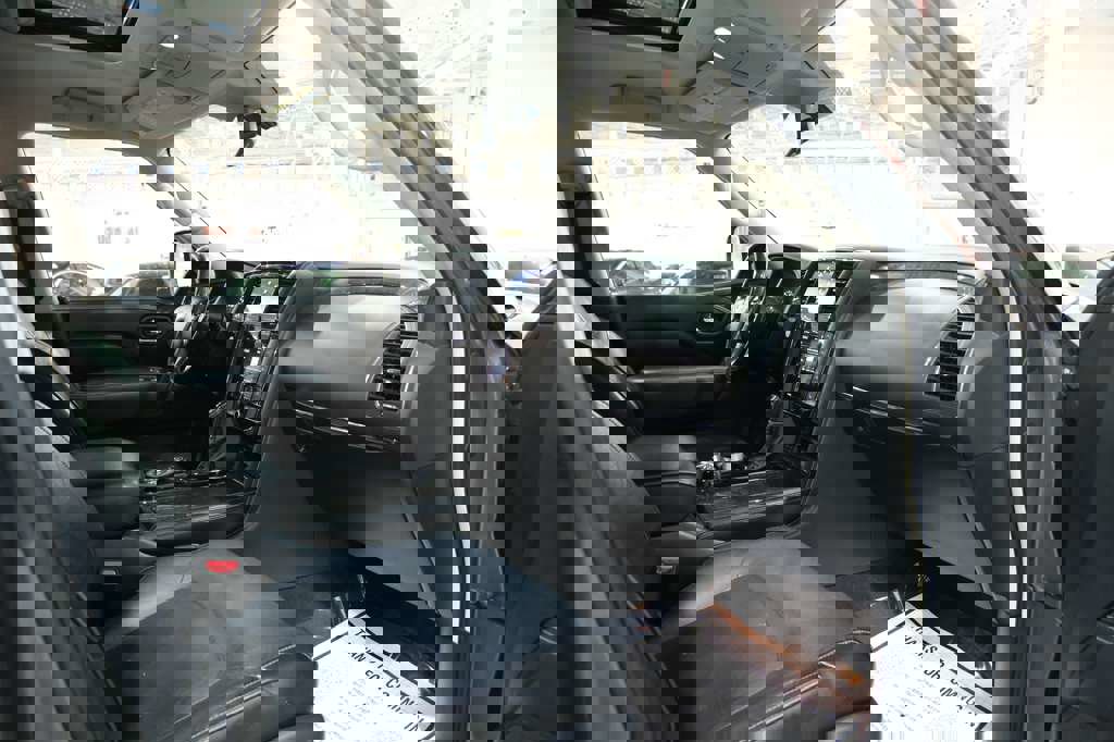 Used 2021 INFINITI QX80 Luxe image 35