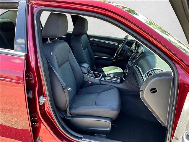 Used 2018 Chrysler 300 Touring w/ Sport Appearance Package RWD image 9