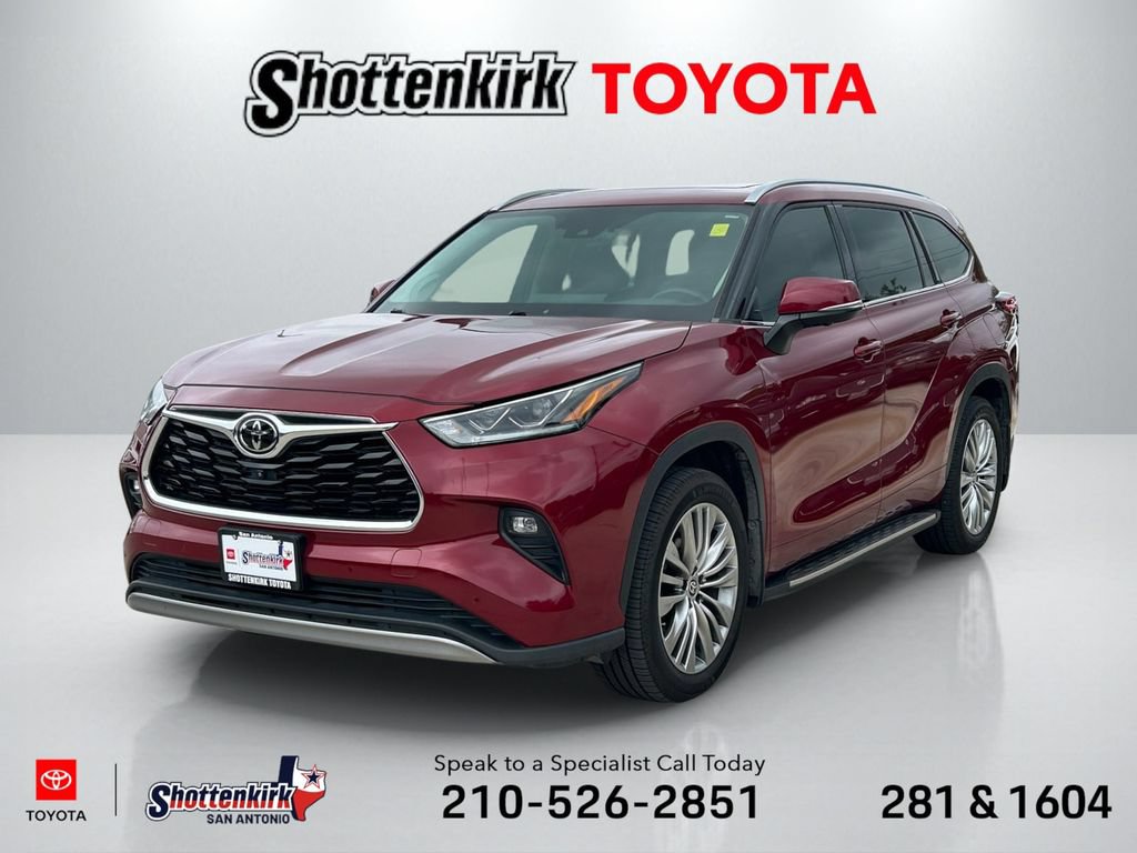 Used 2023 Toyota Highlander Platinum FWD image 1