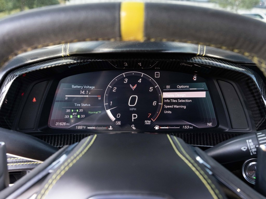 Used 2020 Chevrolet Corvette Stingray Premium Cpe w/ 3LT Preferred Equipment Group image 27