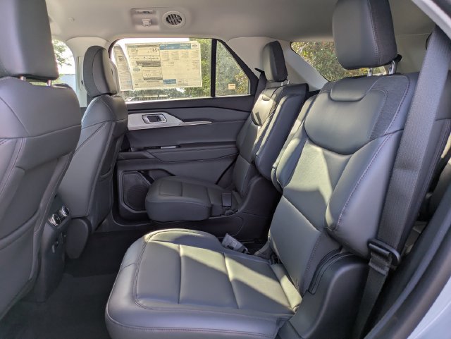 New 2026 Ford Explorer Active w/ Active Comfort Package RWD image 14