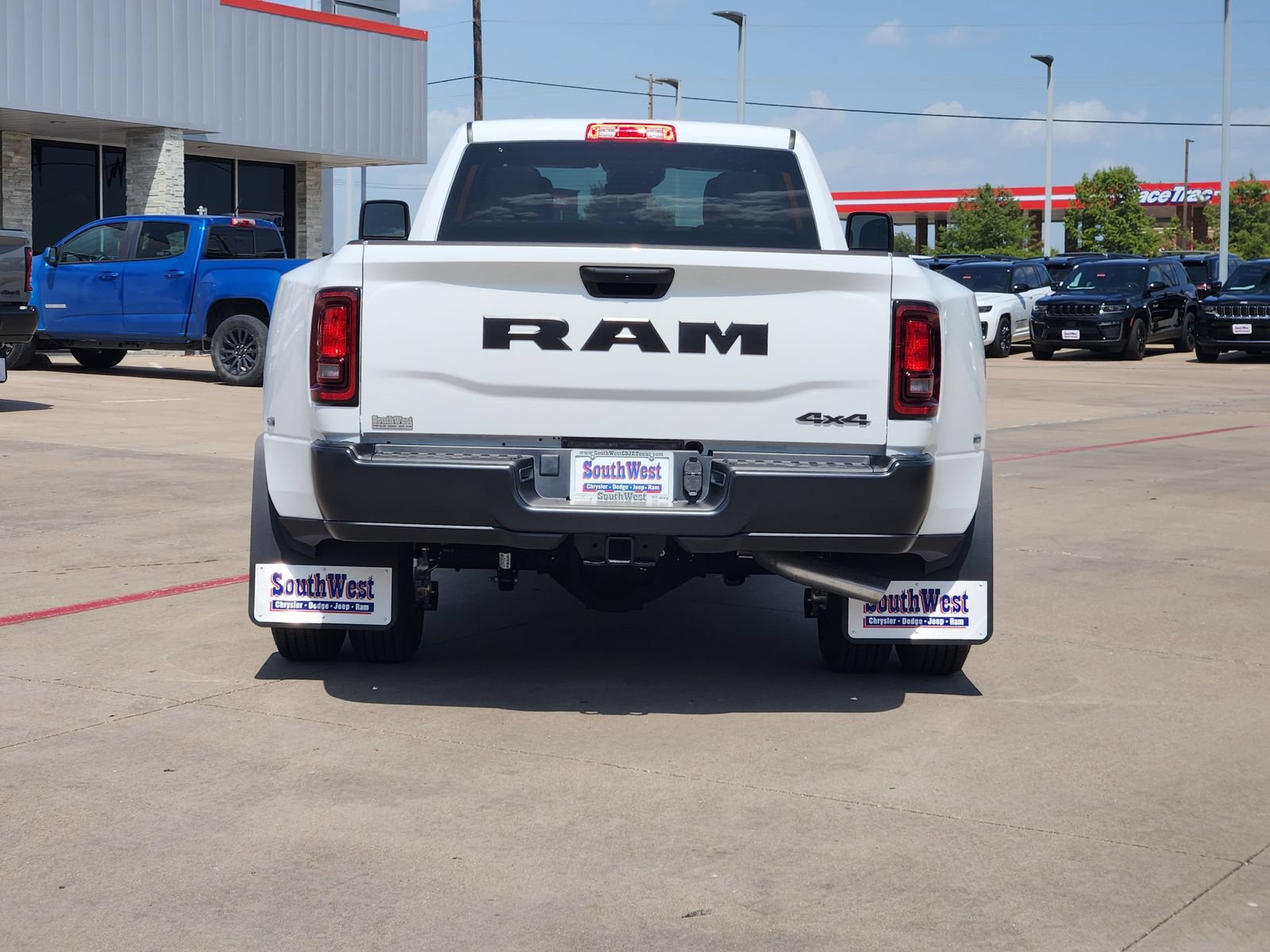 New 2026 RAM 3500 Tradesman AWD/4WD image 8