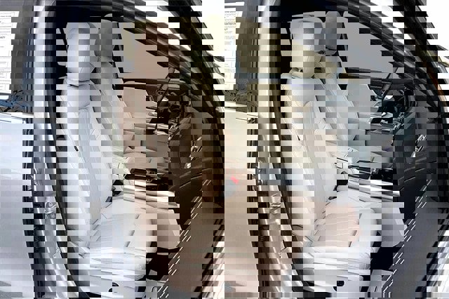 Certified 2025 Mercedes-Benz GLA 250 4MATIC image 32