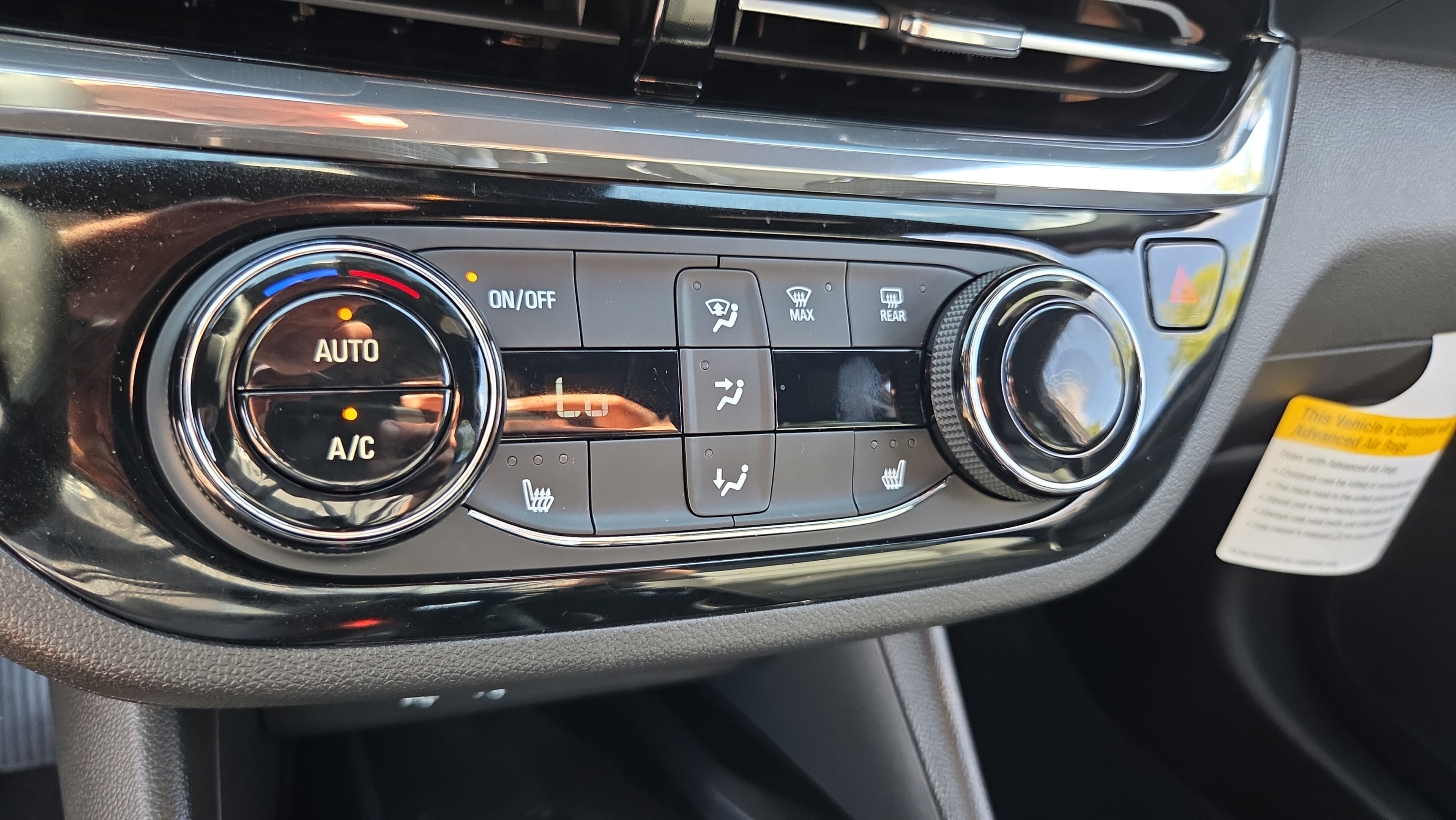 Certified 2026 Buick Envista Sport Touring w/ Convenience I Package FWD image 20