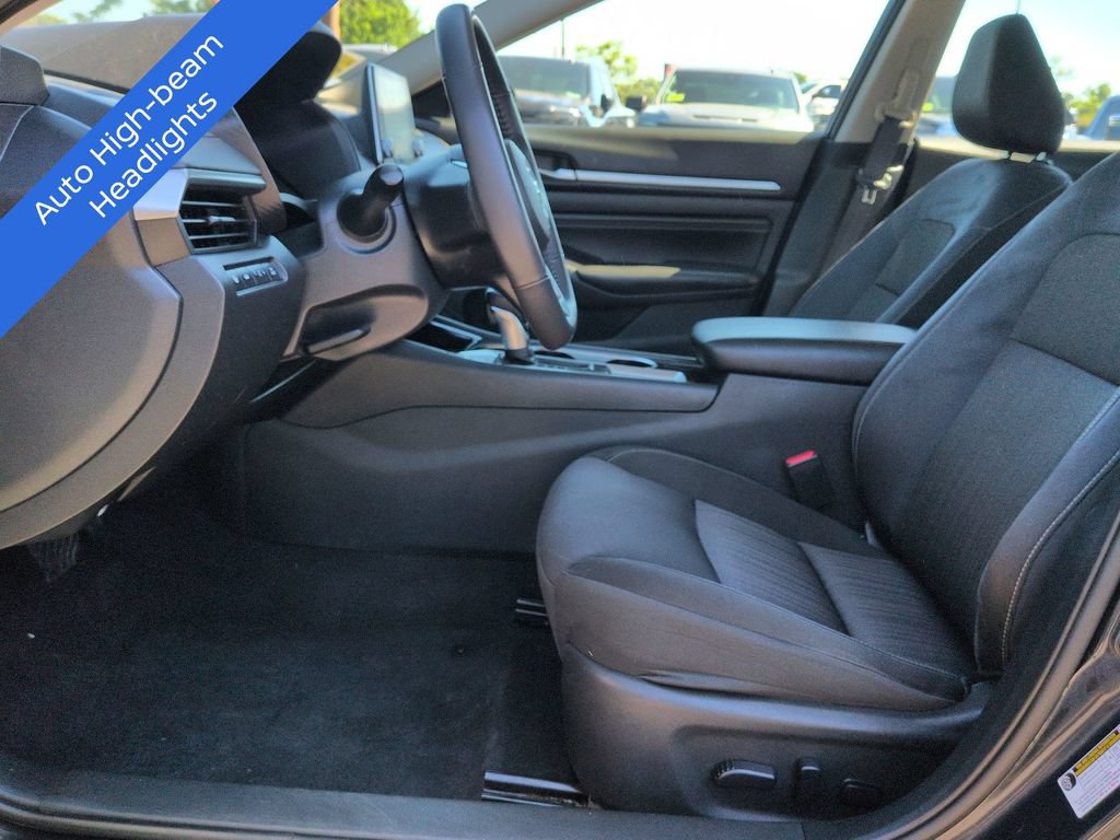 Used 2022 Nissan Altima 2.5 SV w/ SV Premium Package AWD/4WD image 11