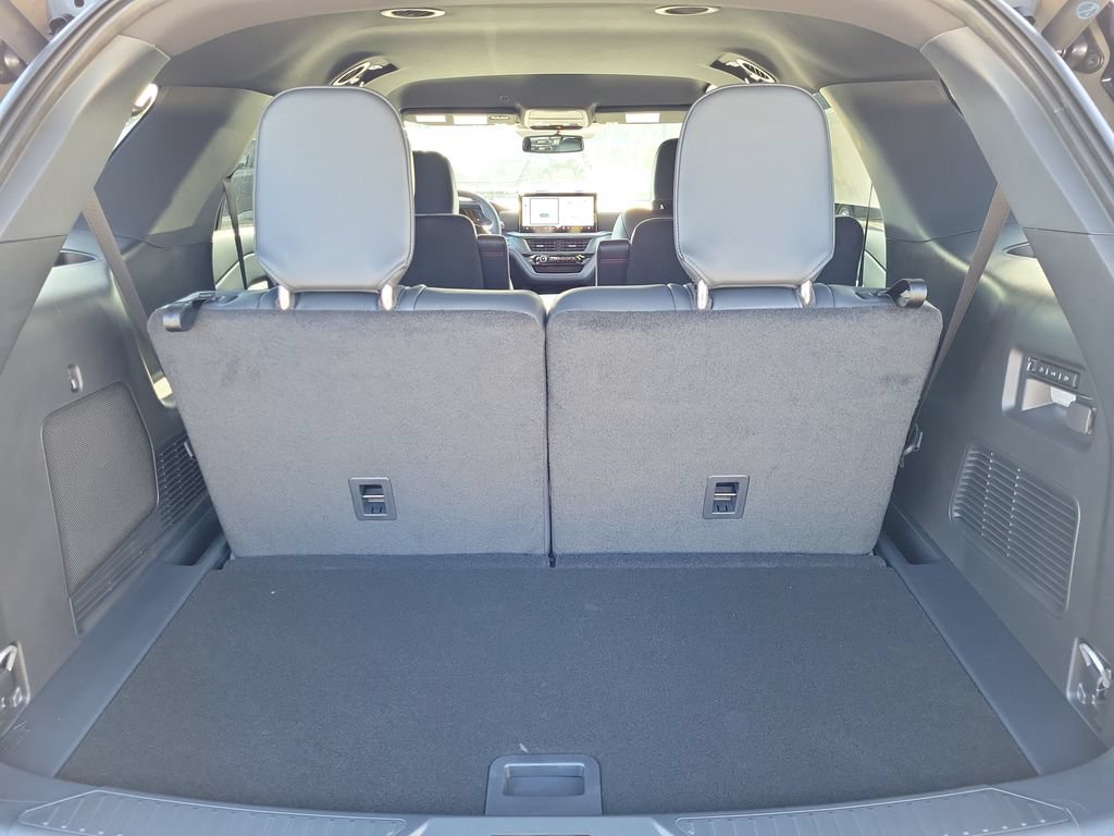 New 2026 Ford Explorer ST RWD image 8