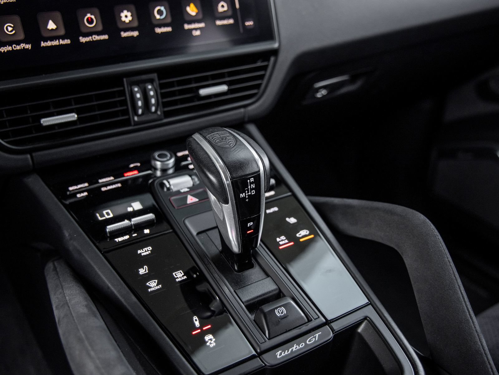 Certified 2022 Porsche Cayenne Turbo GT AWD/4WD image 33