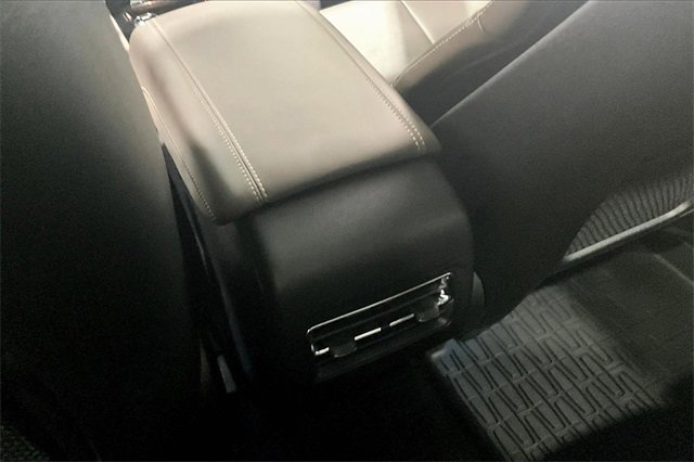 Used 2023 Lincoln Corsair Reserve w/ Equipment Group 201A image 10