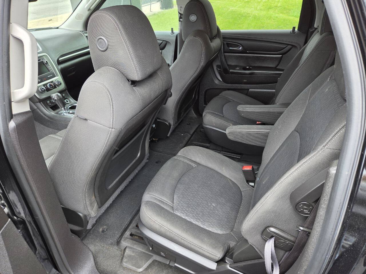 Used 2016 GMC Acadia SLE FWD image 6