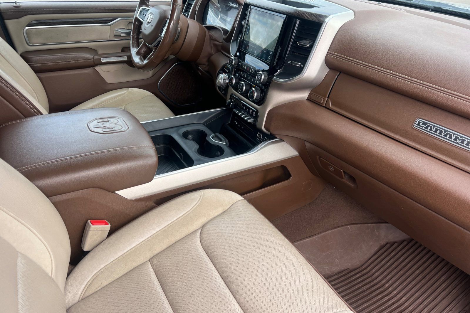 Used 2019 RAM 1500 Laramie image 12
