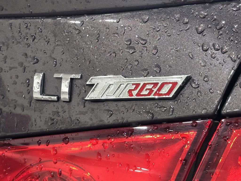 Used 2015 Chevrolet Cruze LT image 25