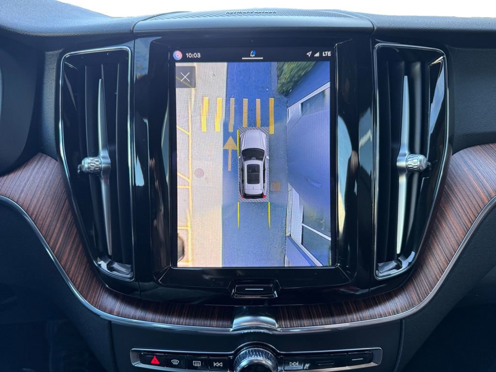 Certified 2023 Volvo XC60 B5 Plus AWD/4WD image 19