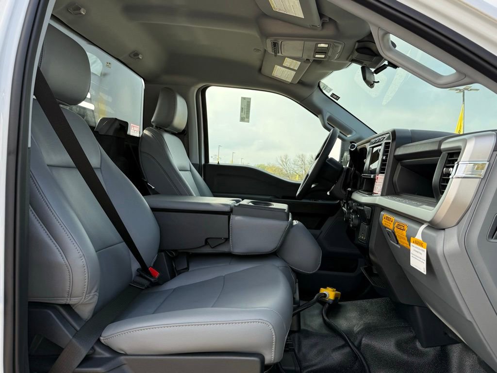 New 2024 Ford F450 XL image 19