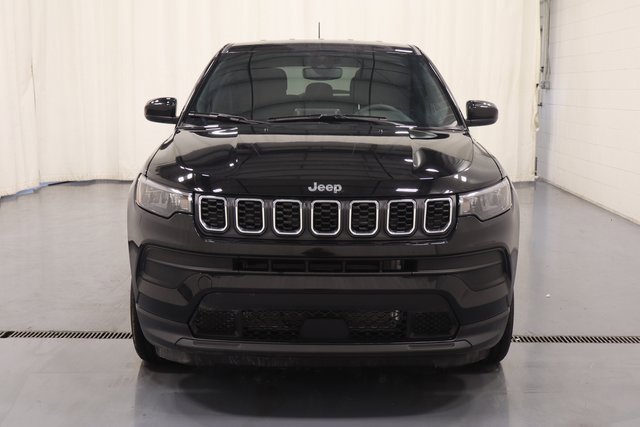 New 2025 Jeep Compass Sport image 4