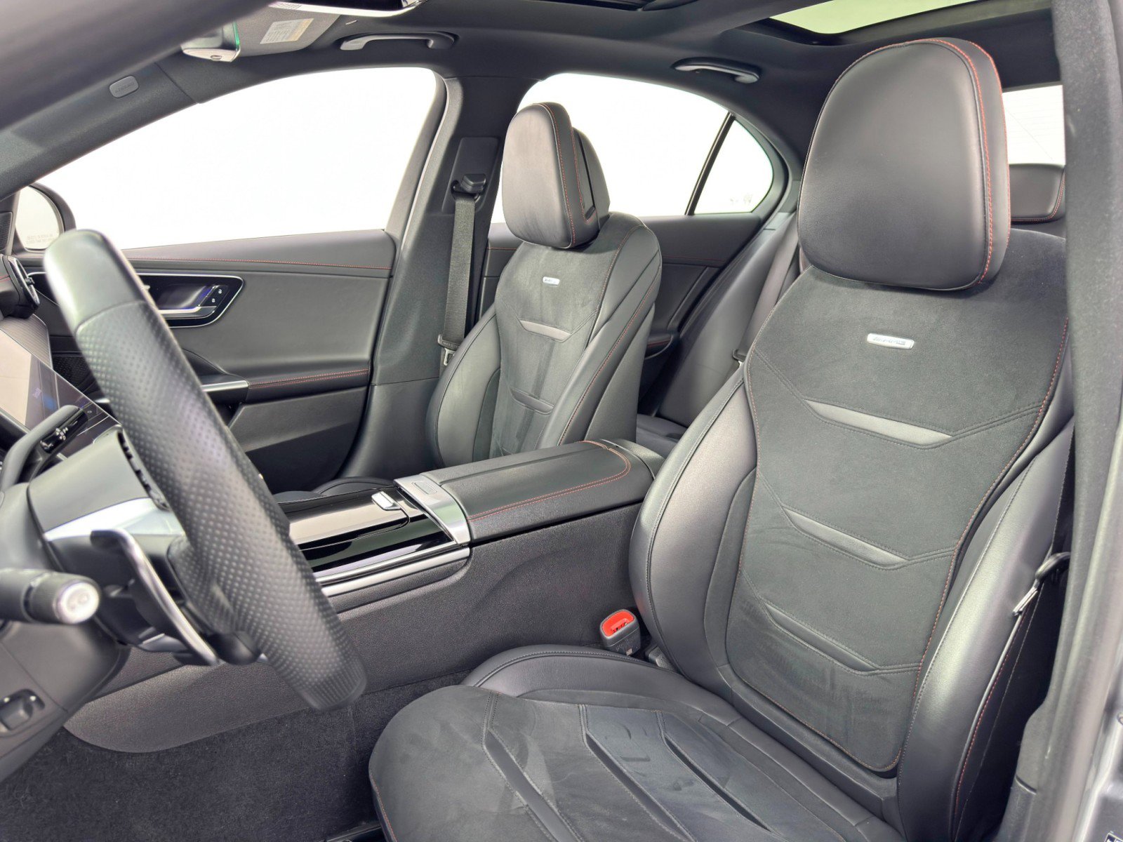 Used 2024 Mercedes-Benz C 43 AMG 4MATIC Sedan image 44