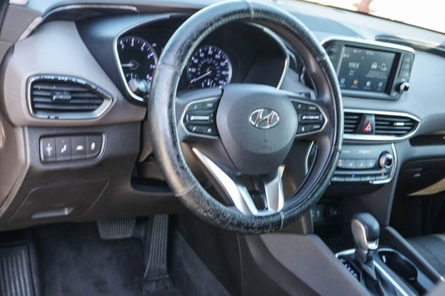 Used 2019 Hyundai Santa Fe SE image 10