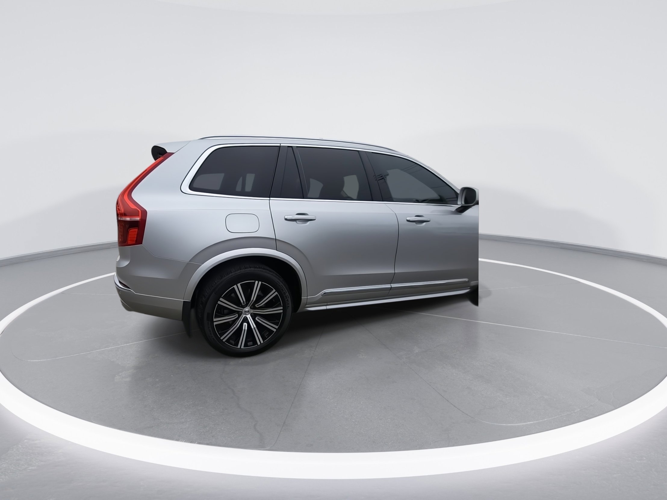 Used 2021 Volvo XC90 T8 Inscription w/ Climate Package image 8