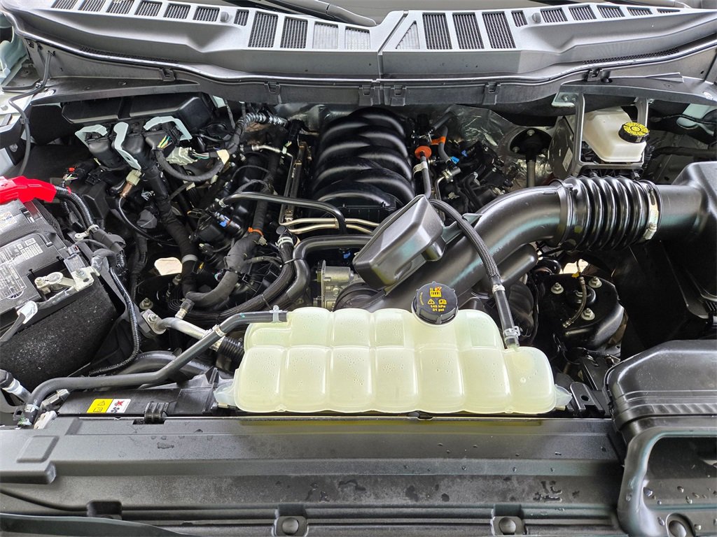 Used 2025 Ford F150 Lariat w/ FX4 Off-Road Package image 36