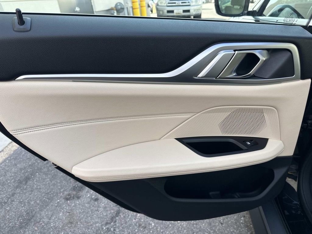 Used 2024 BMW i4 eDrive35 w/ Premium Package image 28