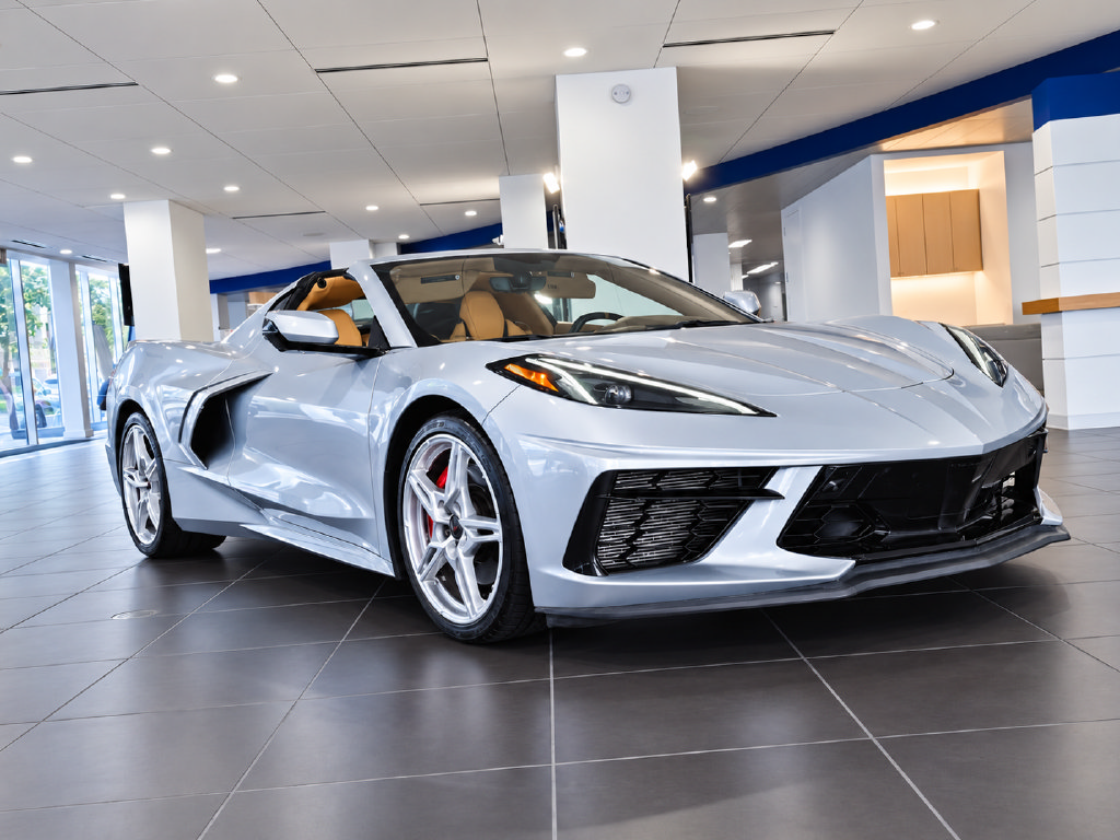 Used 2020 Chevrolet Corvette Stingray Premium Cpe w/ 3LT Preferred Equipment Group RWD image 3