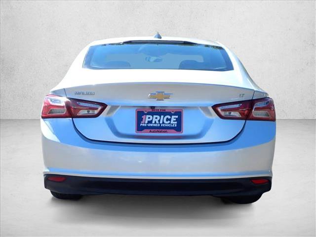 Used 2022 Chevrolet Malibu LT FWD image 3