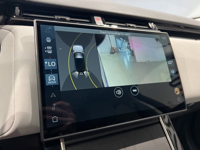 Used 2025 Land Rover Range Rover Velar S image 30