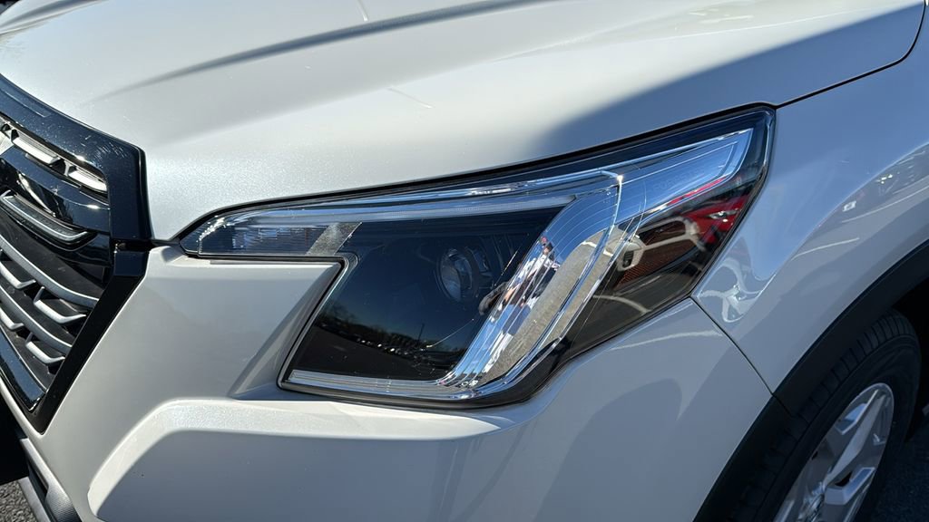 Certified 2022 Subaru Forester image 9