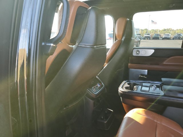 Used 2020 Lincoln Navigator Reserve w/ Equipment Group 208A Reserve AWD/4WD image 14