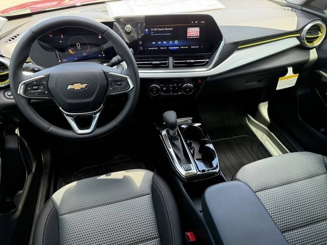 New 2026 Chevrolet Trax LT w/ LT Convenience Package FWD image 17
