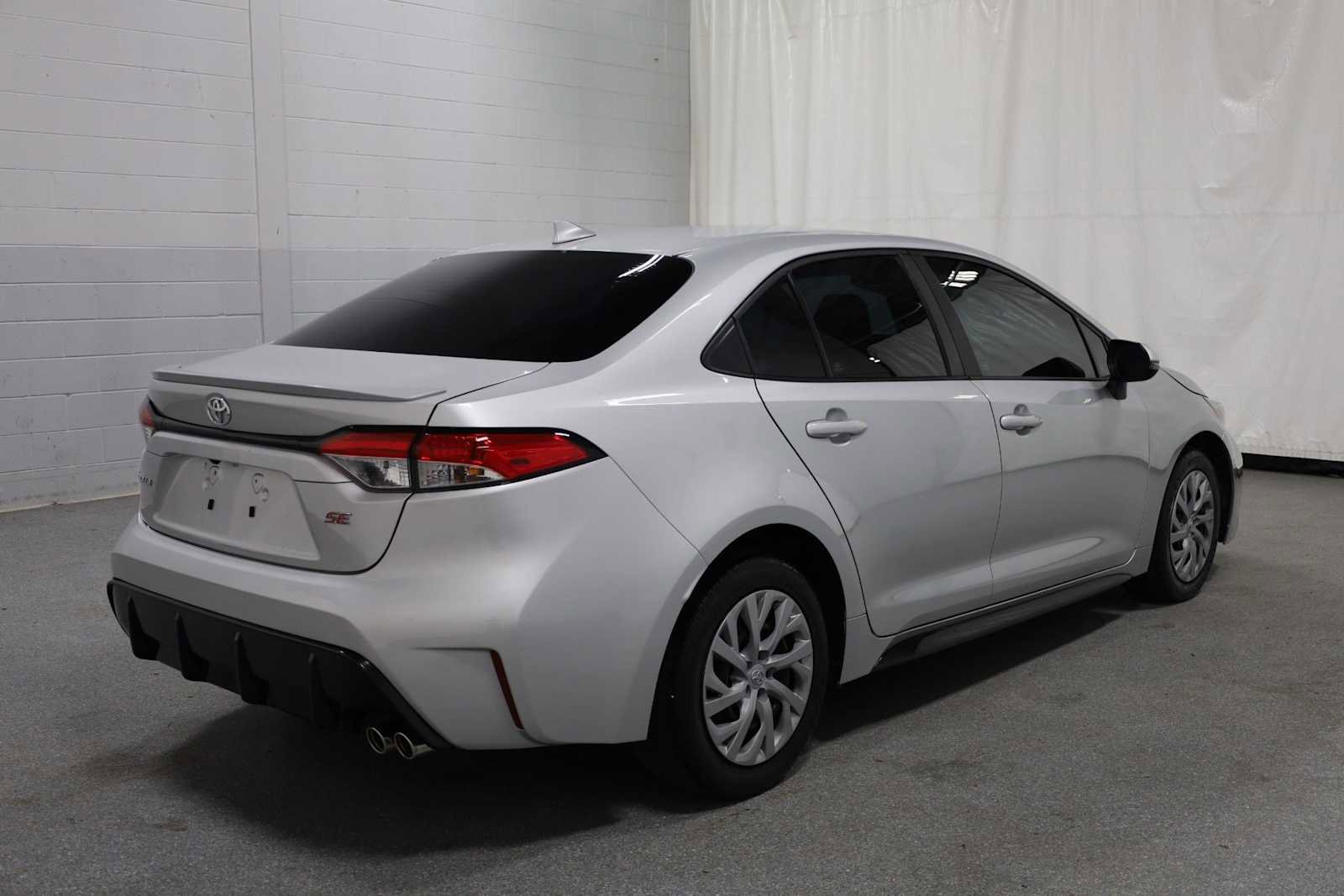 Used 2023 Toyota Corolla SE image 9