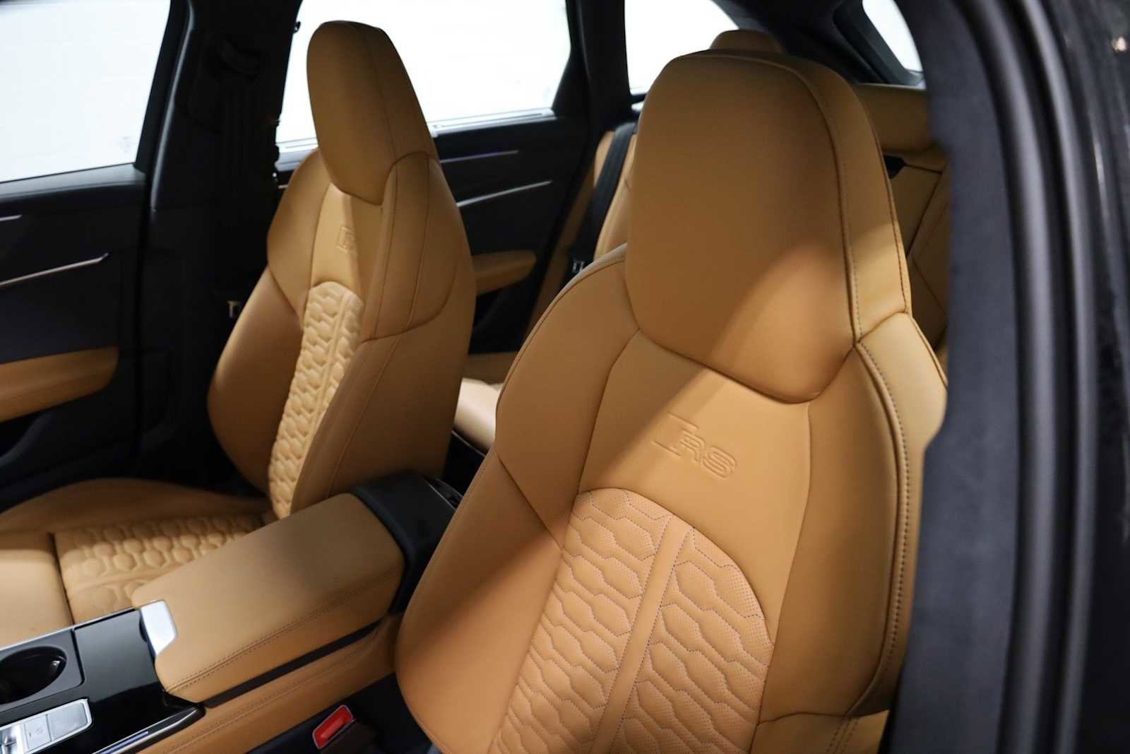 New 2026 Audi RS 6 performance image 18